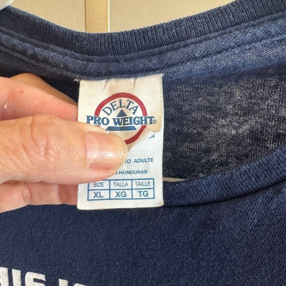 Awesome Uncle Graphic T Shirt Size XL Navy - Picture 2 of 5